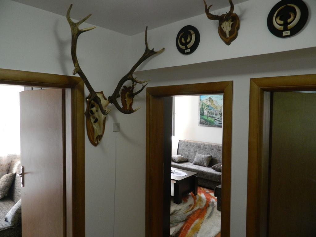 Apartman Sutjeska ティエンティシュテ エクステリア 写真