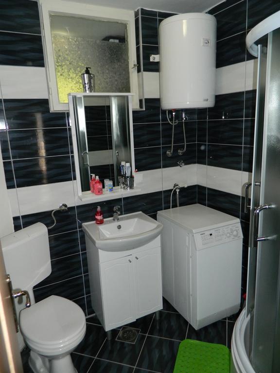 Apartman Sutjeska ティエンティシュテ エクステリア 写真